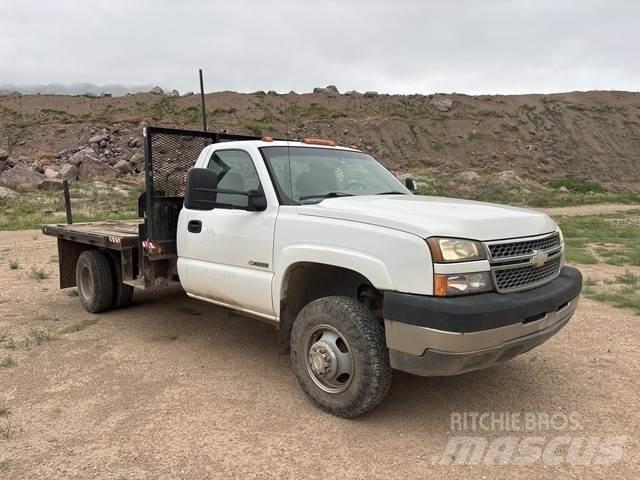 Chevrolet 3500 Грузовики-платформы/боковая разгрузка