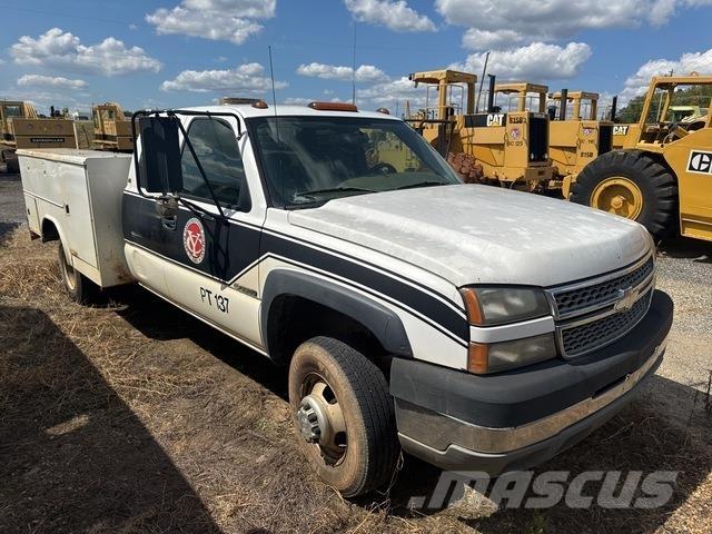 Chevrolet 3500 Бортовые фургоны