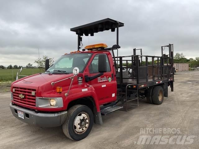 Chevrolet 5500 Грузовики-платформы/боковая разгрузка