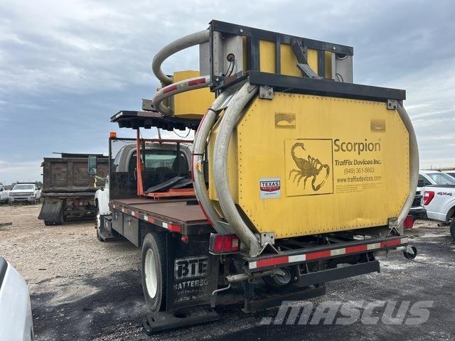 Chevrolet 6500 Комбинированные дорожные машины