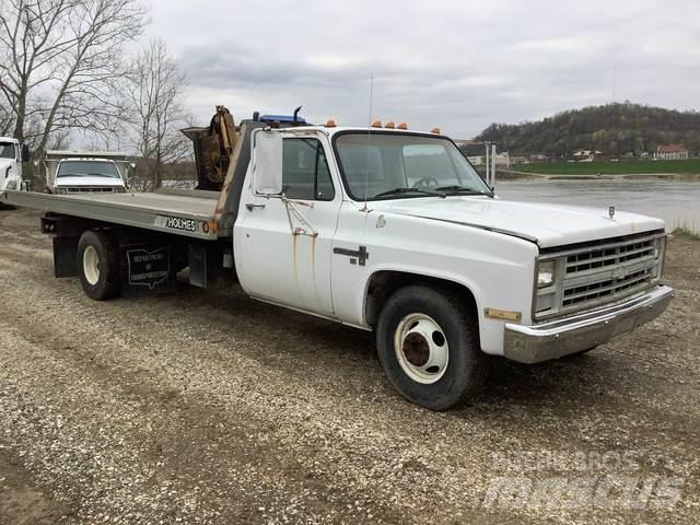 Chevrolet R30 Грузовые эвакуаторы