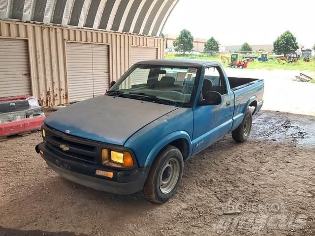 Chevrolet S10 Прочие фургоны