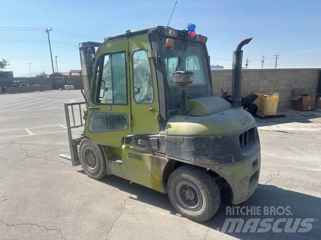 Clark C40D Строительная техника - Другие