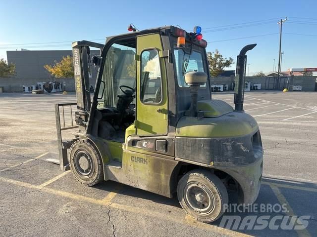 Clark C40D Строительная техника - Другие