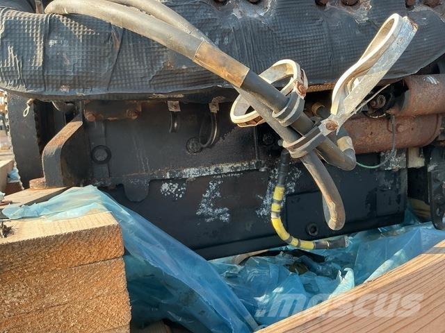 Cummins V903 Двигатели