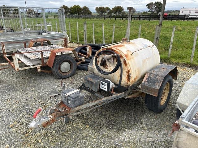  Custom Built Прицепы-цистерны