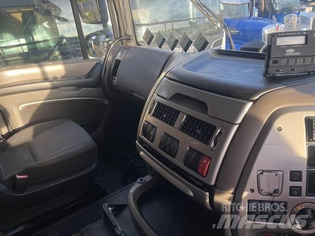 DAF XF105 Шасси с кабиной