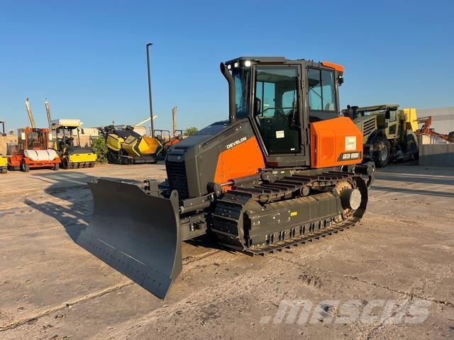 Develon DD100 Гусеничные бульдозеры