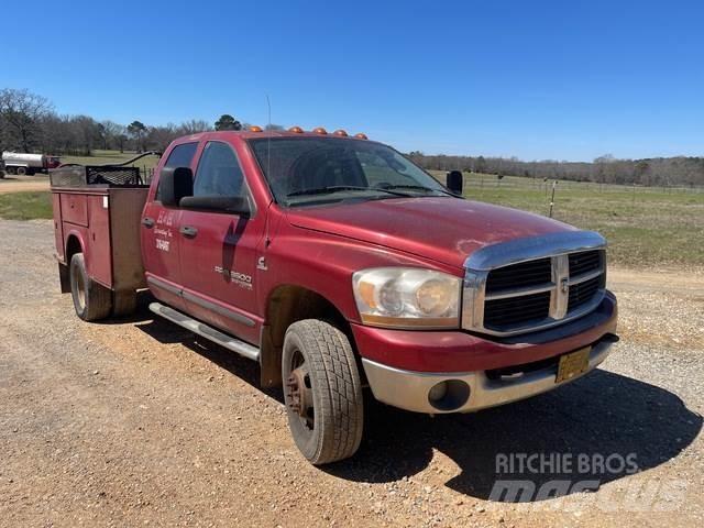 Dodge 3500 Бортовые фургоны