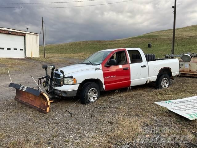 Dodge Ram 1500 Снежные отвалы и плуги