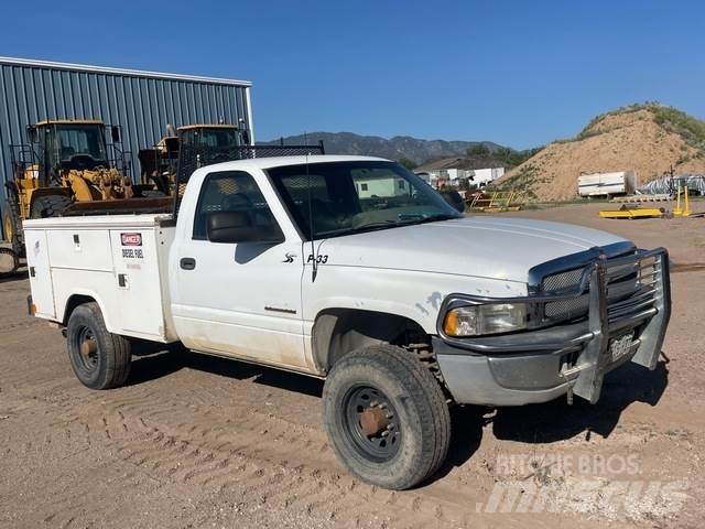 Dodge Ram 2500 Бортовые фургоны