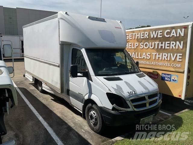 Dodge Sprinter Цельнометаллический фургоны