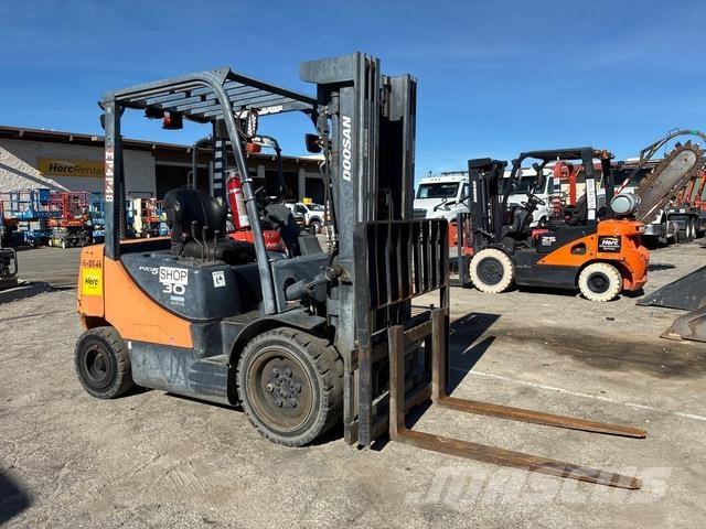 Doosan D30S-5 Другие складские механизмы