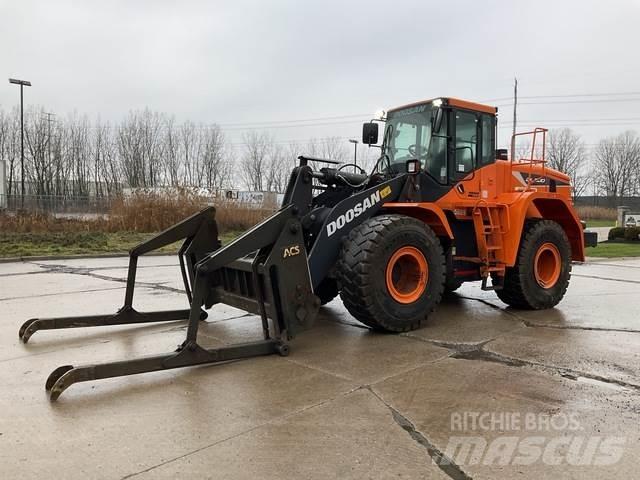 Doosan DL300-5 Фронтальные погрузчики