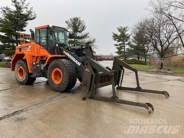 Doosan DL300-5 Фронтальные погрузчики