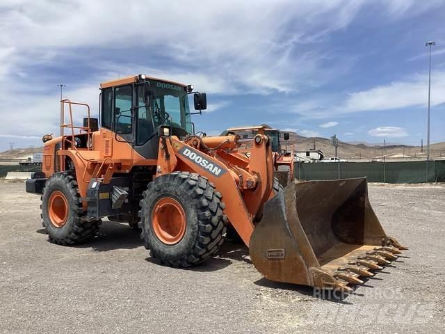 Doosan DL300-5 Фронтальные погрузчики