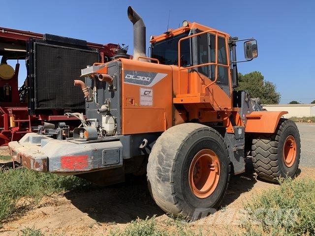 Doosan DL300-5 Фронтальные погрузчики