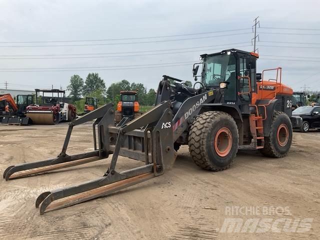 Doosan DL320-7 Фронтальные погрузчики