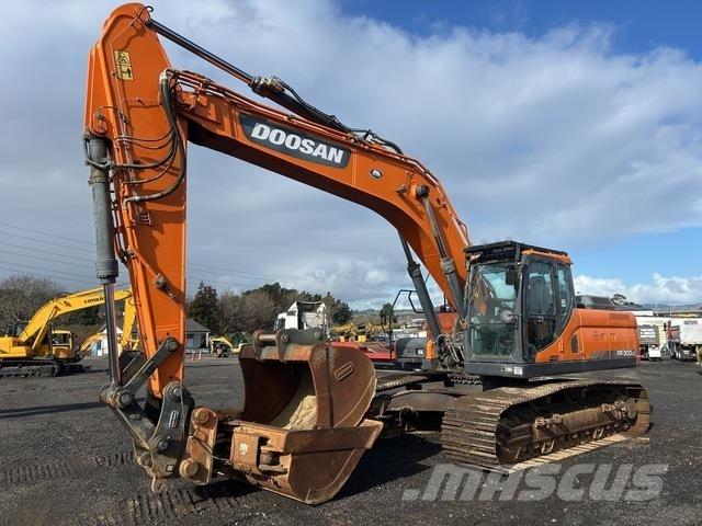 Doosan DX300LC Гусеничные экскаваторы