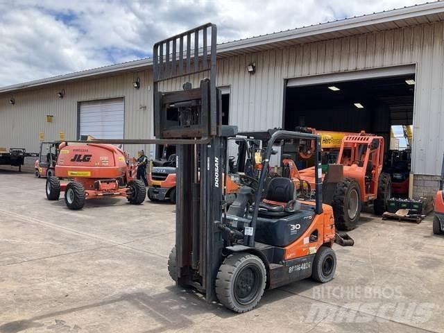 Doosan G30P-5 Строительная техника - Другие