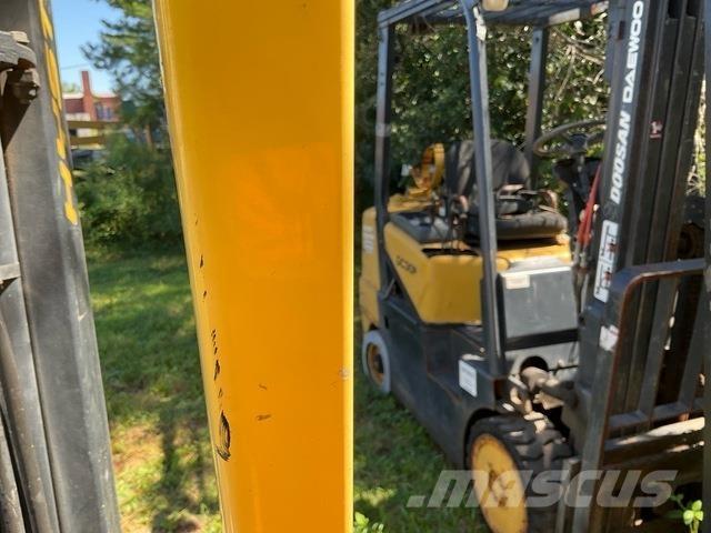 Doosan GC30P-3 Другие складские механизмы