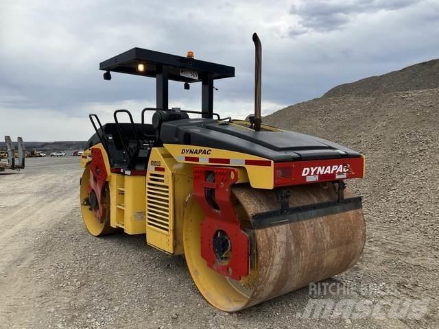 Dynapac CC422 Катки тротуарные