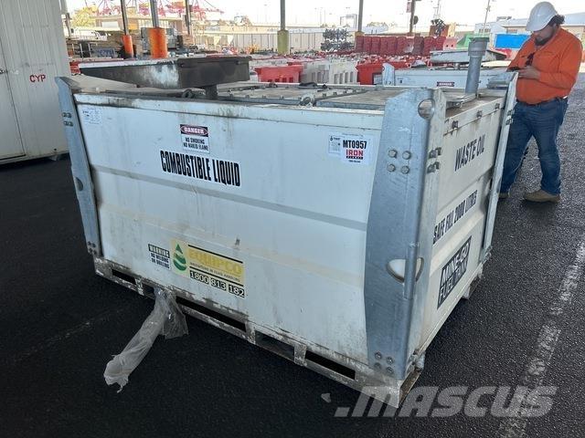  Equipco Баки для топлива и присадок
