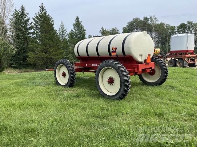Farm King 1700 Строительная техника - Другие