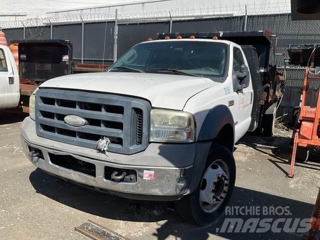 Ford 550 Грузовики-Самосвалы
