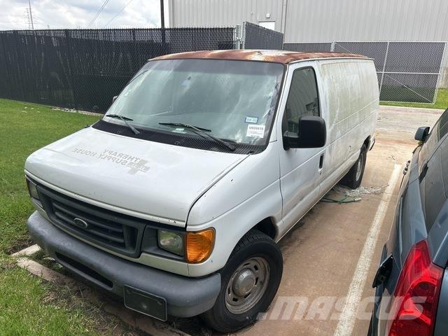 Ford E-150 Изотермический фургон