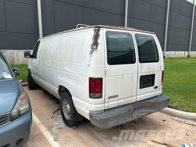 Ford E-150 Изотермический фургон