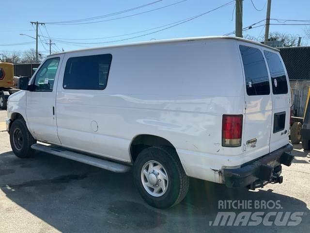 Ford E-250 Изотермический фургон