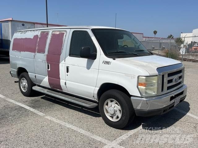Ford E-250 Изотермический фургон