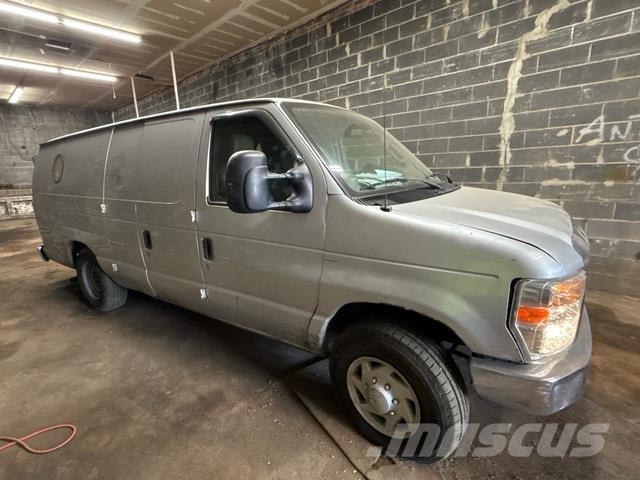 Ford E-250 Изотермический фургон