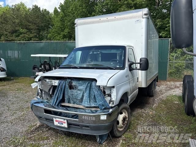 Ford E-350 Грузовики-Фургоны