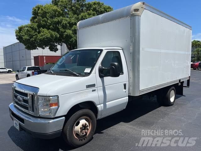 Ford E-350 Грузовики-Фургоны