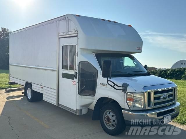 Ford E-350 Изотермический фургон