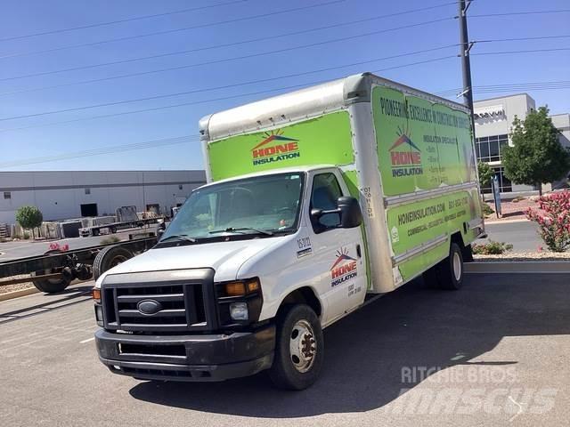 Ford E-350 Грузовики-Фургоны