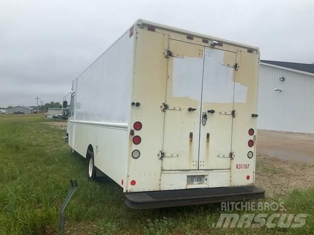 Ford E-350 Цельнометаллический фургоны