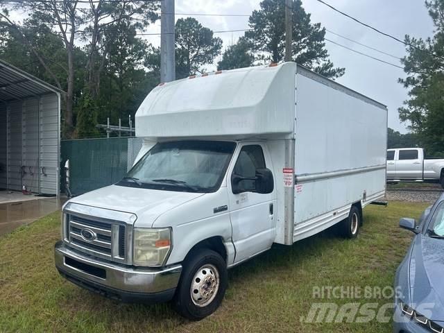 Ford E-350 Грузовики-Фургоны