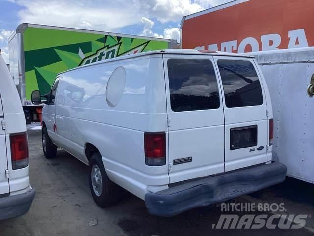 Ford E-350 Изотермический фургон
