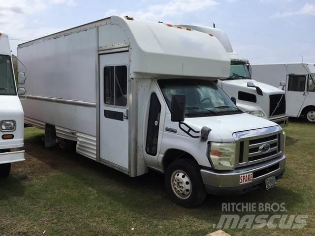 Ford E-350 Грузовики-Фургоны