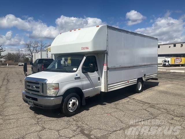 Ford E-350 Грузовики-Фургоны
