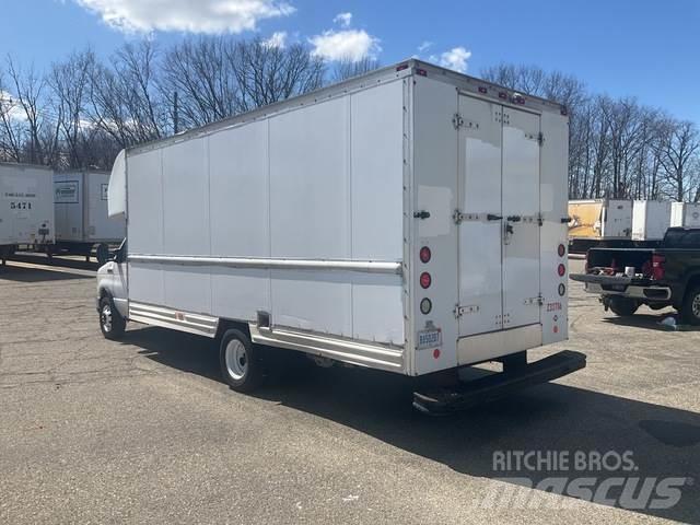 Ford E-350 Грузовики-Фургоны