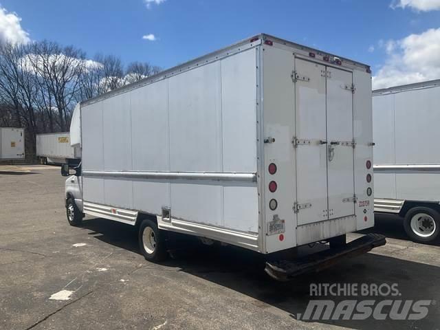 Ford E-350 Грузовики-Фургоны