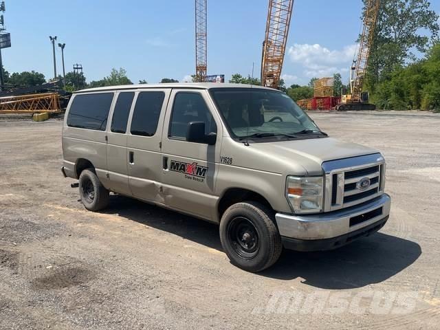 Ford E-350 Легковые автомобили