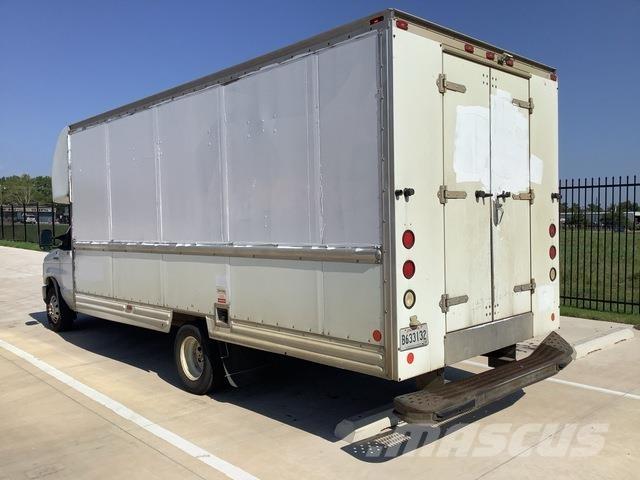Ford E-350 Изотермический фургон