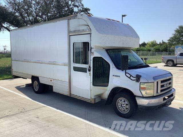 Ford E-350 Изотермический фургон