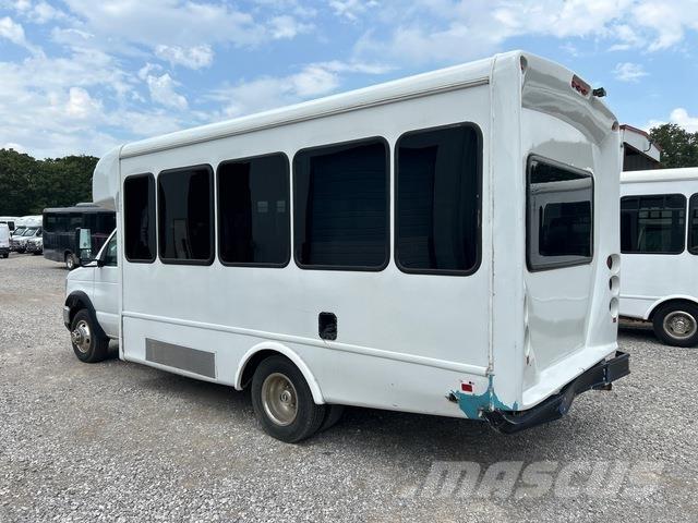 Ford E-350 Микроавтобусы