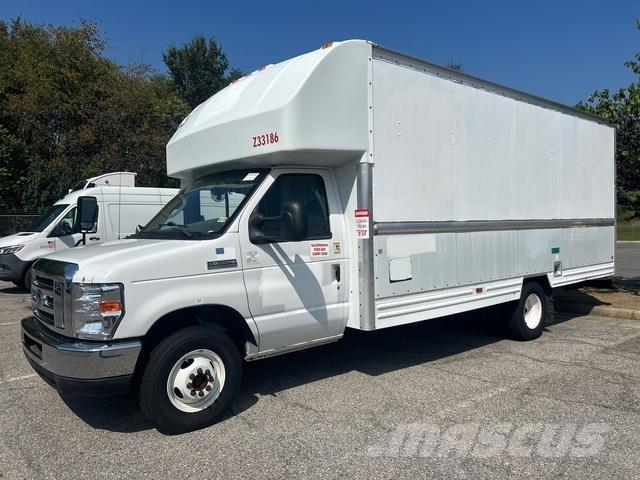 Ford E-350 Грузовики-Фургоны